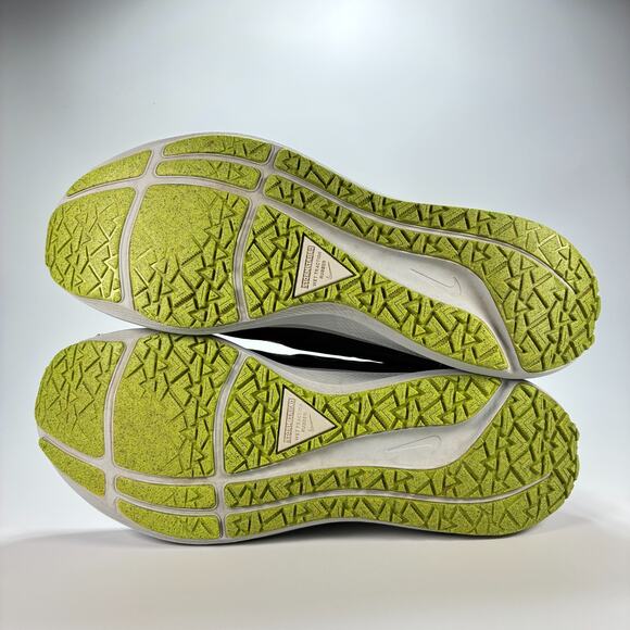 Nike Air Zoom Pegasus 39 Shield Black Running Shoes DO7625-002 Men's Size 13 - Picture 8 of 10